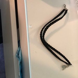 BLACK DOUBLE BRAIDED CHOKER